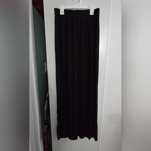 Elegant Long Black Skirt with High Slit Design
